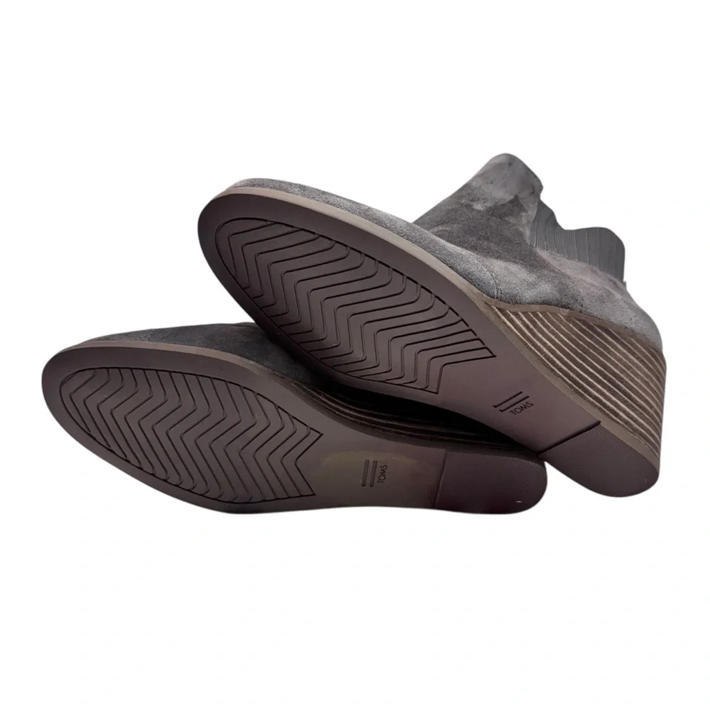 TOMS Shoes Suede Wedge Ankle Booties Gray Women's US 8